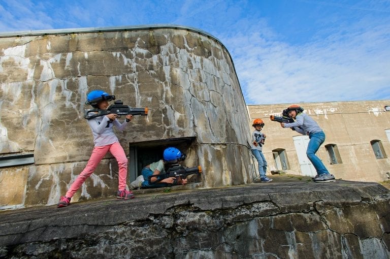 Children play lasergame at Fort Marken Binnen