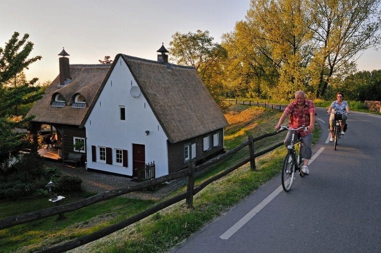 Cyclists on Diefdijk