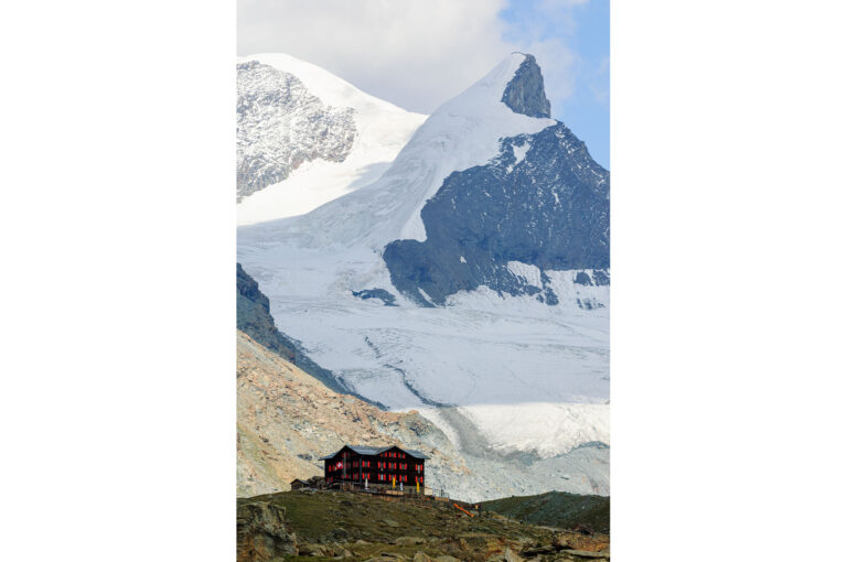 Berghut Fluhalp in landschap