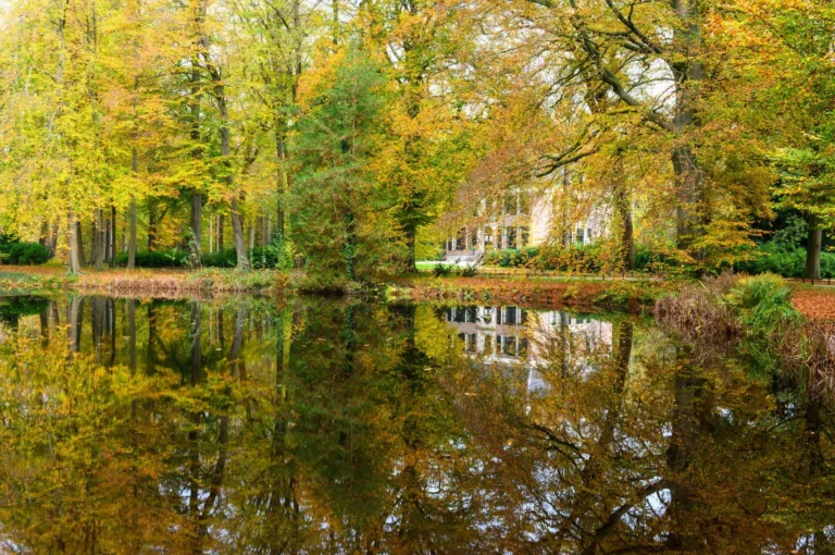 Landhuis Gooilust in herfst