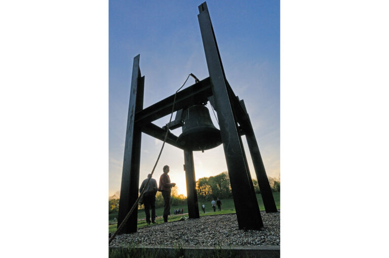 Klok, herdenkingsmonument bij Fort bij Rijnauwen