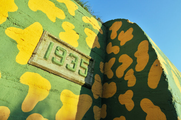 Kanon kazemat in camouflage kleuren