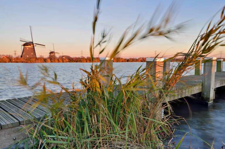 Molens en rivier de Rotte bij Zevenhuizen